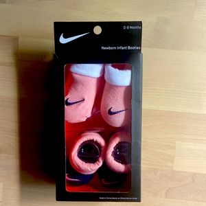 Newborn Nike Socks 🧦 💕